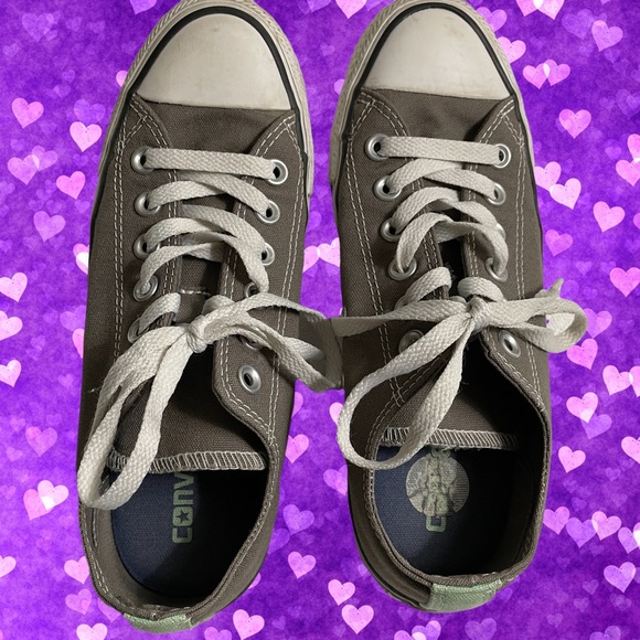 CONVERSE Gray Low Lace-up Classic Sneaker Shoe - 7 woman / 5 men - Picture 1 of 7